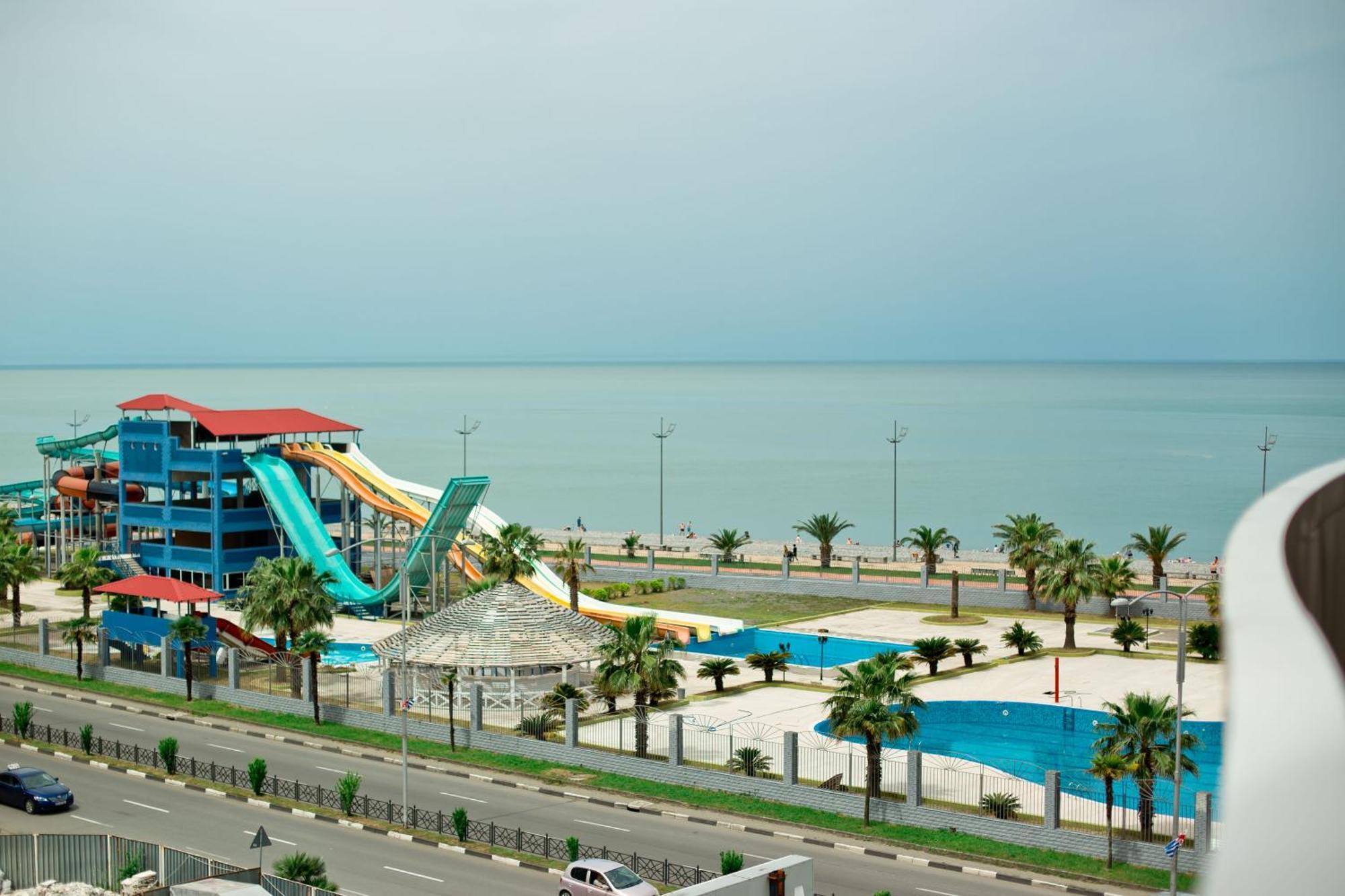 The Blue Perl 3 Apartment Batumi Exterior foto